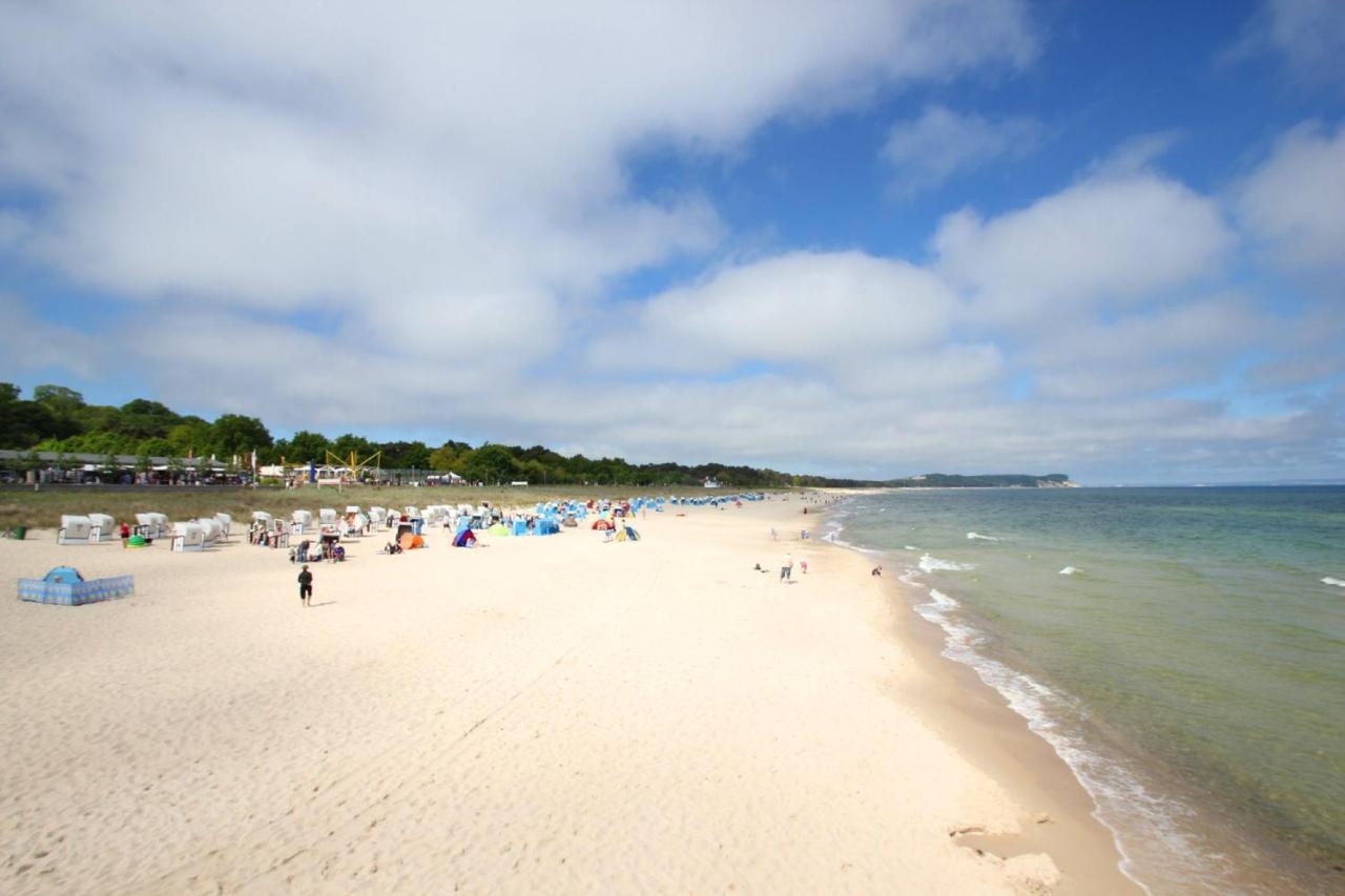 Strandnah Mit Terrasse, Gratis Nutzung Vom Ahoi Erlebnisbad Und Sauna In Sellin - Strandhaus Moenchgut Fewo06 Lobbe Ngoại thất bức ảnh